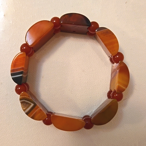 Banded Agate  & Carnelian Bead Elasticized Bracelet - Picture 2 of 12
